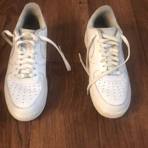 White Air Force 1s USED! I’m not cleaning them!